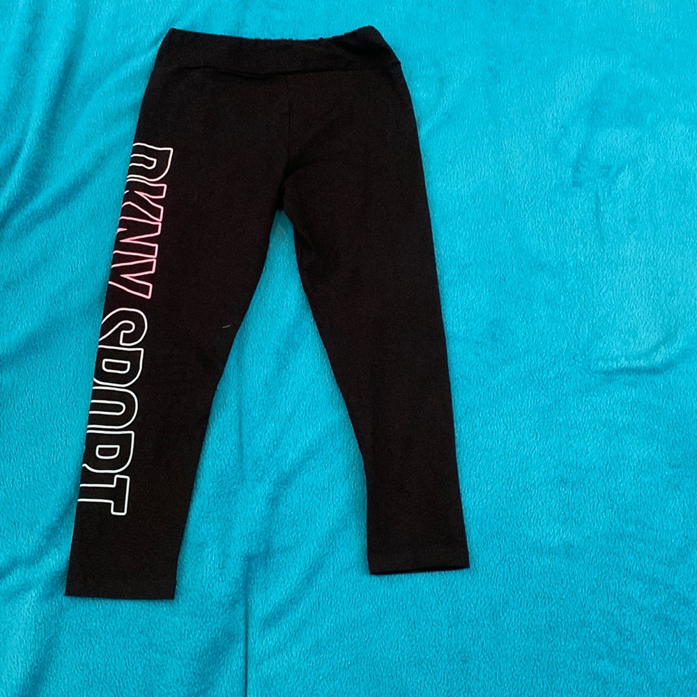 This was rarely worn DKNY sports leggings for L (12)